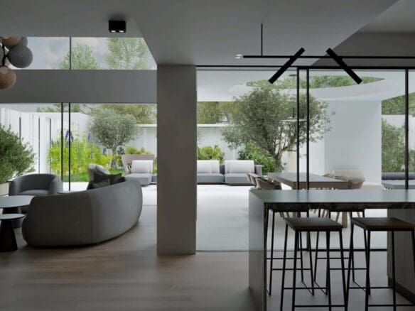 Luxury Ground Floor Maisonette with Private Yard and Pool in Vouliagmeni