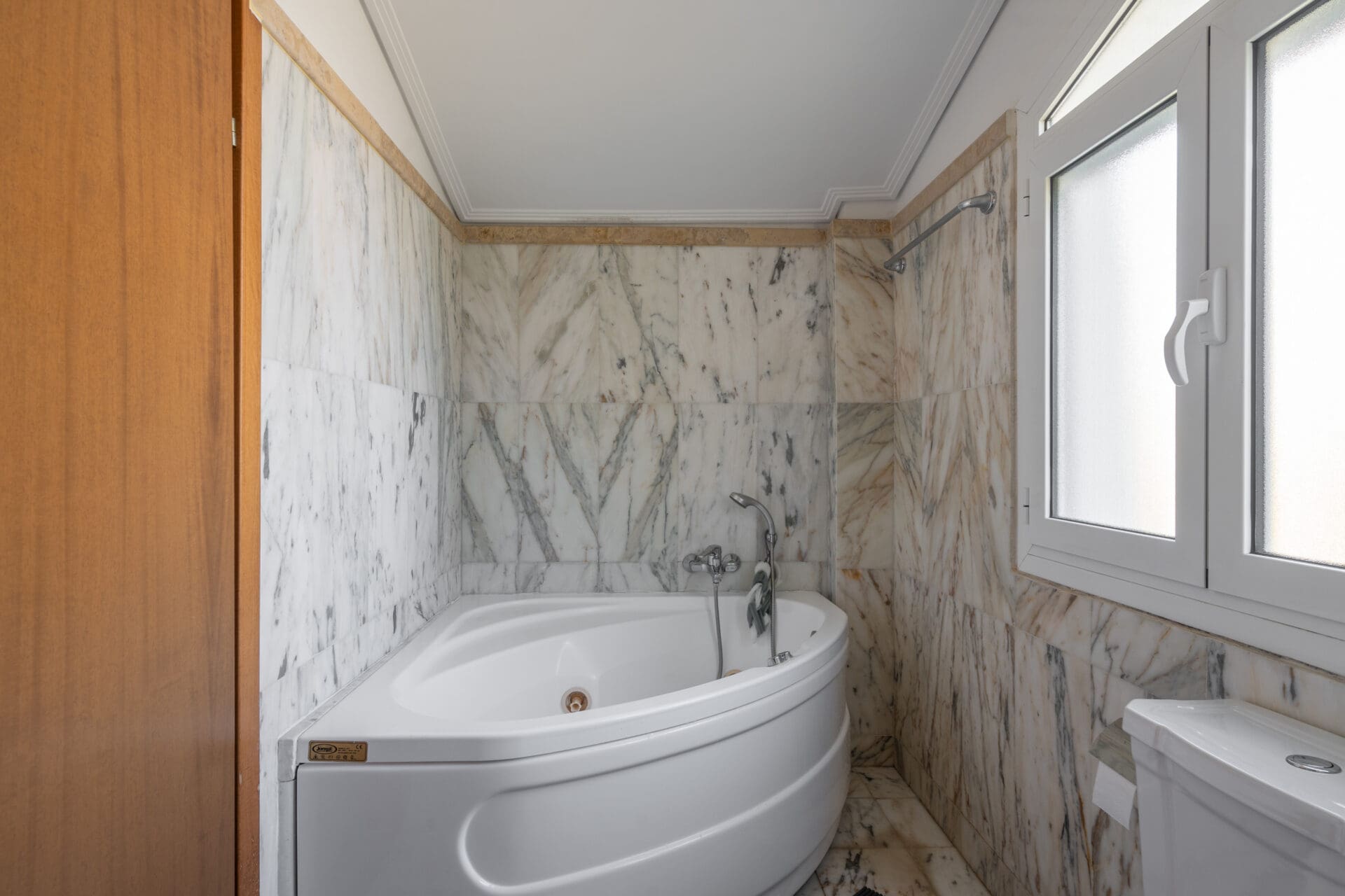Semi-Detached Villa With Pool & Elegant Interiors in Vari