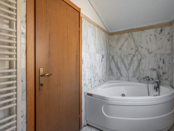 Semi-Detached Villa With Pool & Elegant Interiors in Vari