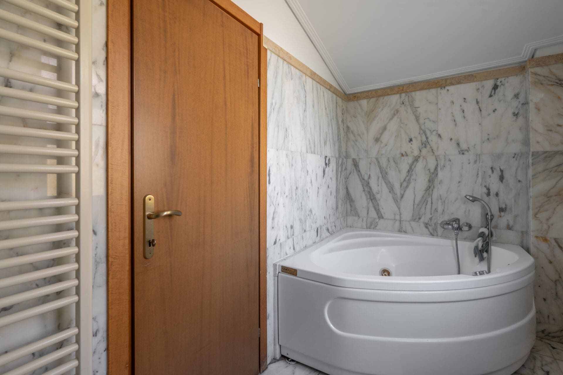 Semi-Detached Villa With Pool & Elegant Interiors in Vari
