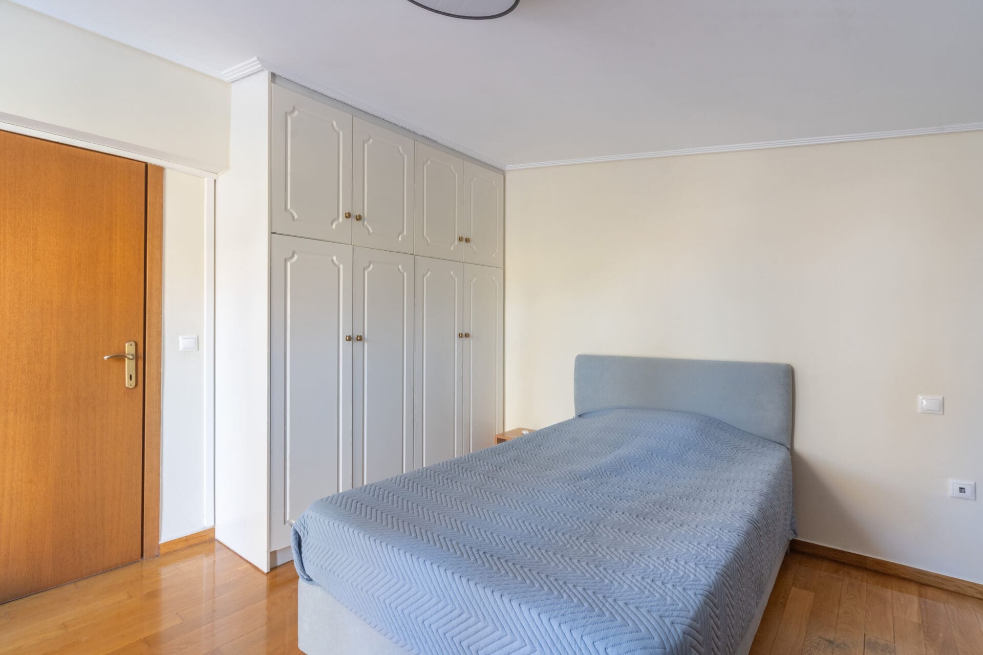 Semi-Detached Villa With Pool & Elegant Interiors in Vari