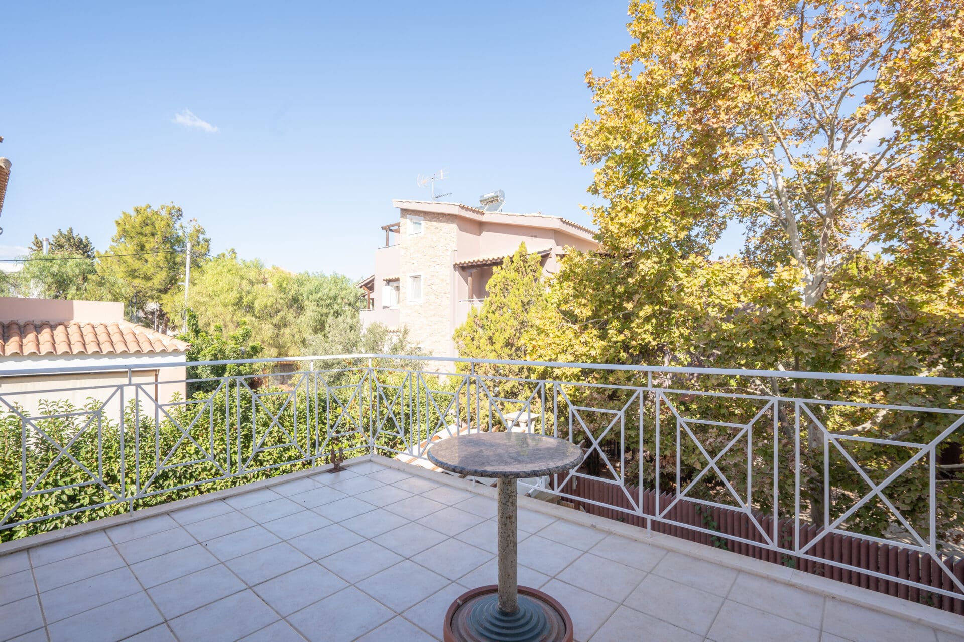 Semi-Detached Villa With Pool & Elegant Interiors in Vari