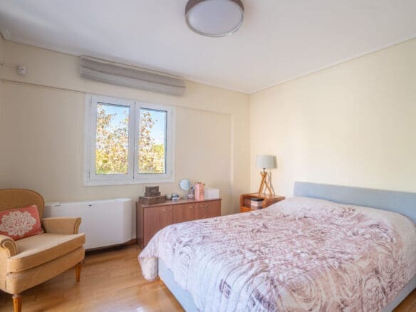 Semi-Detached Villa With Pool & Elegant Interiors in Vari