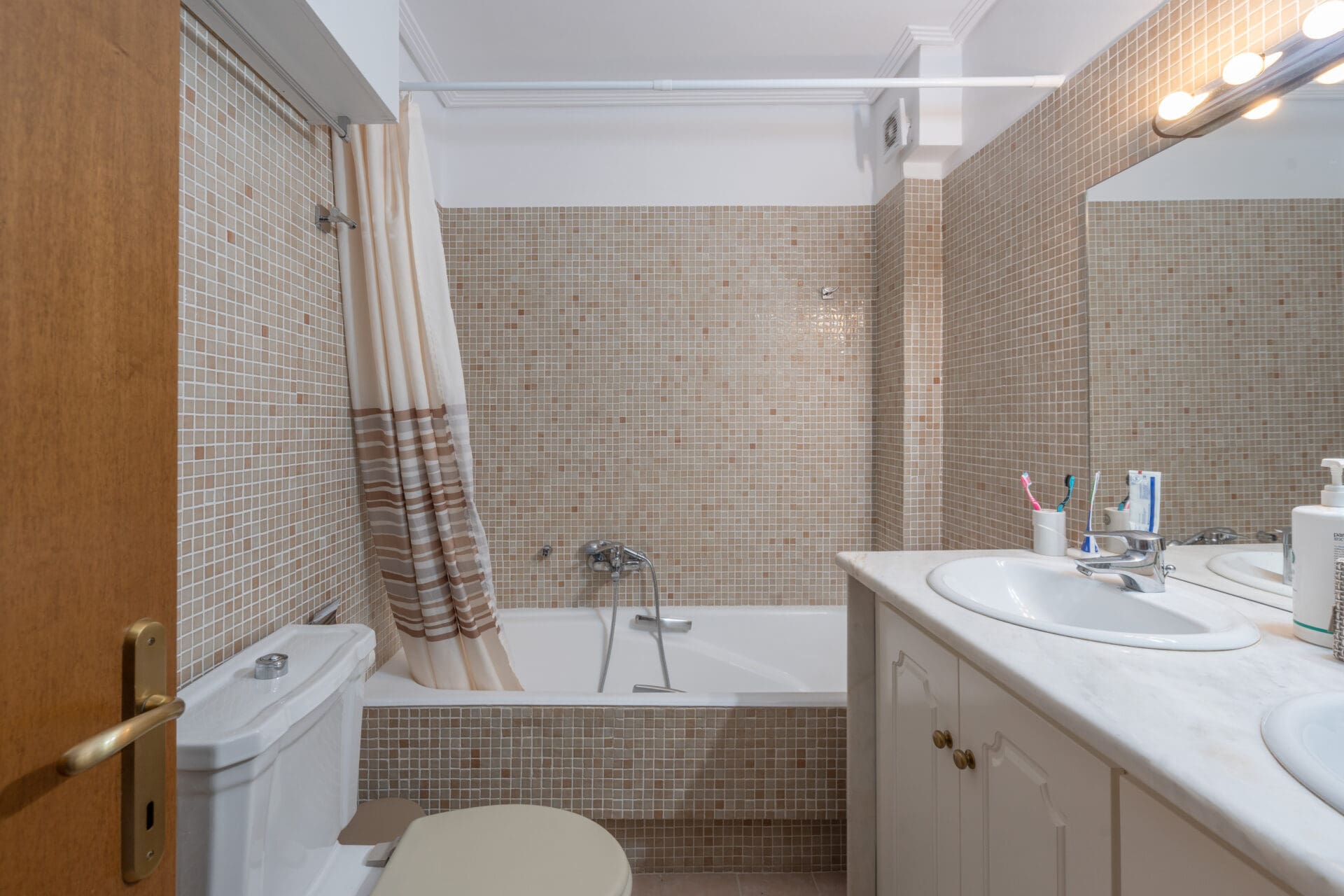 Semi-Detached Villa With Pool & Elegant Interiors in Vari