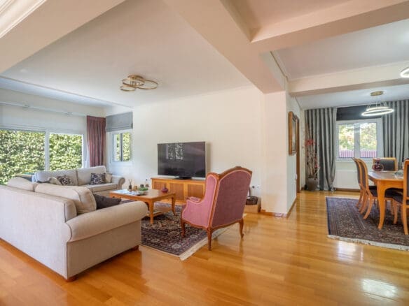 Semi-Detached Villa With Pool & Elegant Interiors in Vari