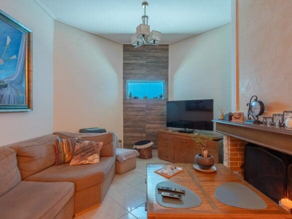 Semi-Detached Villa With Pool & Elegant Interiors in Vari