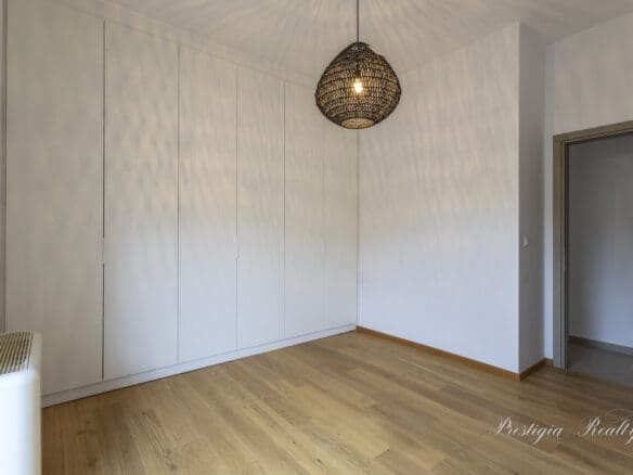 Stylish elevated Ground-Floor Apartment in Voula – Sunlit Spaces & Partial Sea Views | 111 sq.m.