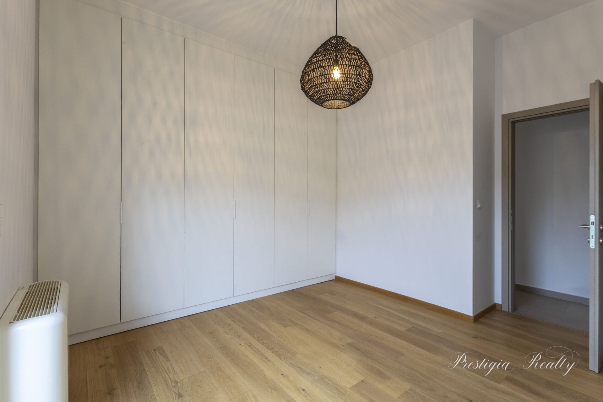 Stylish elevated Ground-Floor Apartment in Voula – Sunlit Spaces & Partial Sea Views | 111 sq.m.