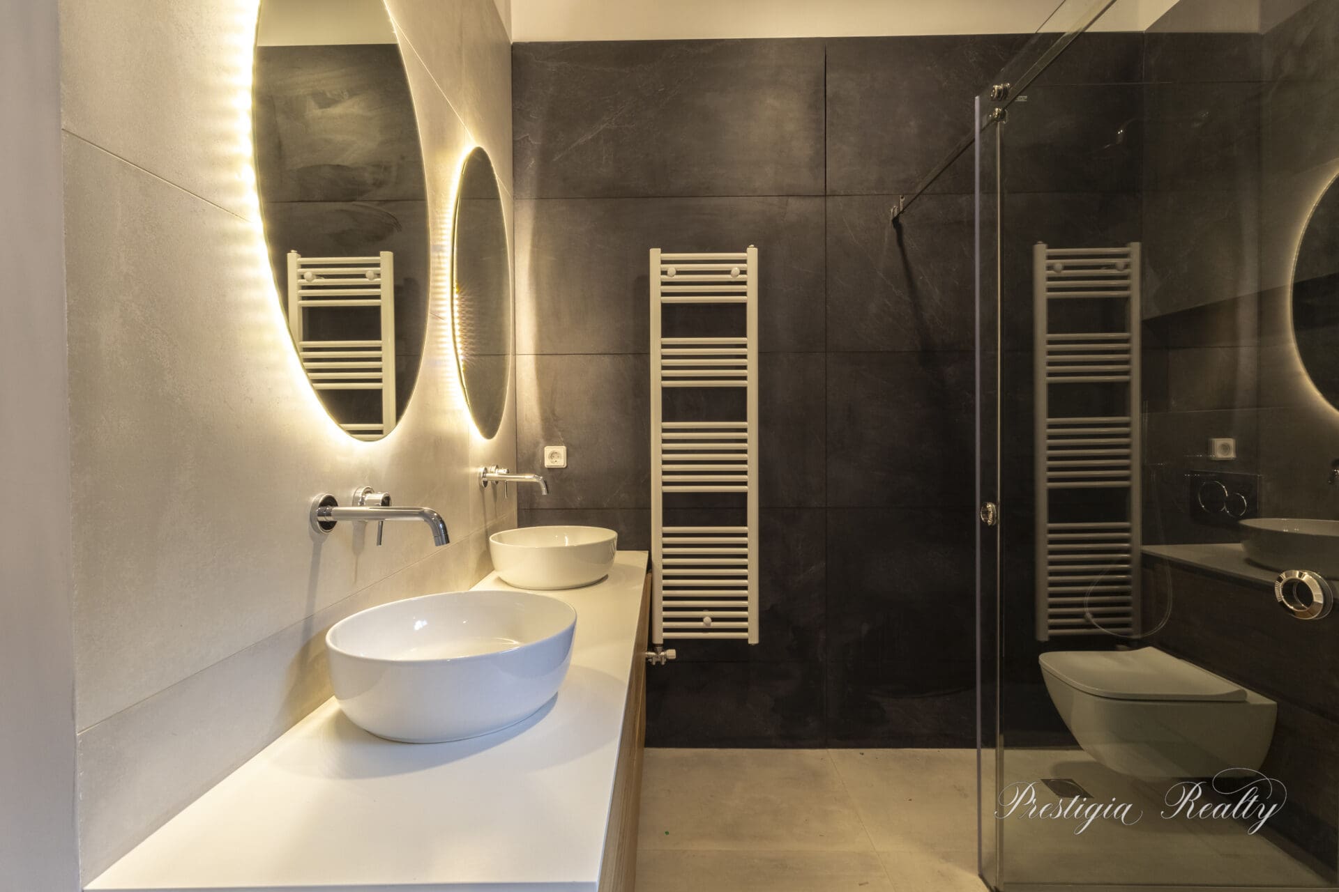 Stylish elevated Ground-Floor Apartment in Voula – Sunlit Spaces & Partial Sea Views | 111 sq.m.