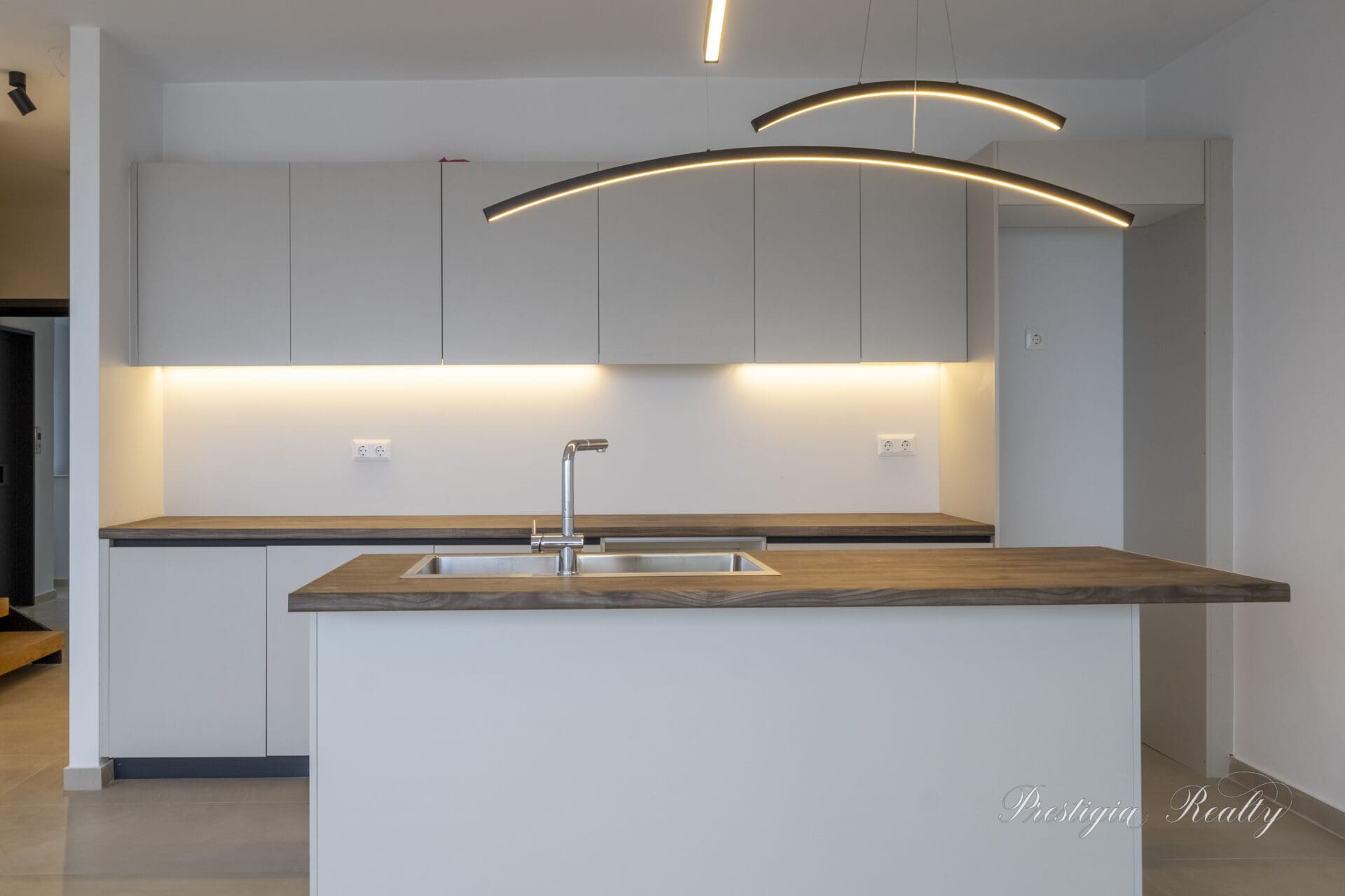 Elegant Penthouse Maisonette with Breathtaking Panoramic Sea Views in Voula