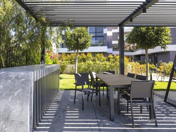 Amazing Maisonette 117 sq.m. for Sale in Voula with pool view