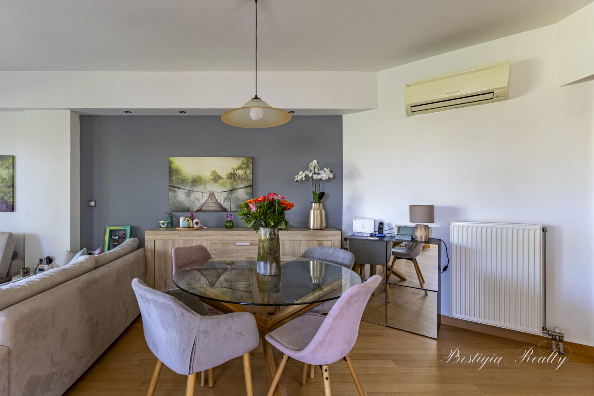 Stylish 3-Level Maisonette in Glyfada - Modern Elegance steps from the Hellenikon Park