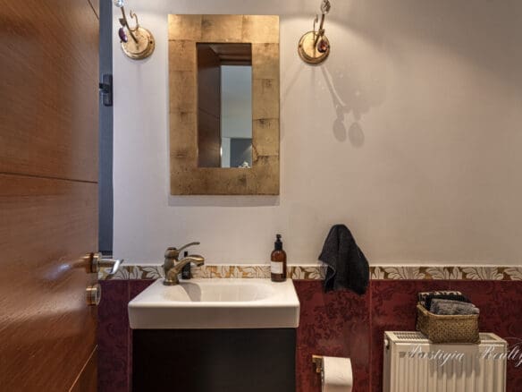 Stylish 3-Level Maisonette in Glyfada - Modern Elegance steps from the Hellenikon Park