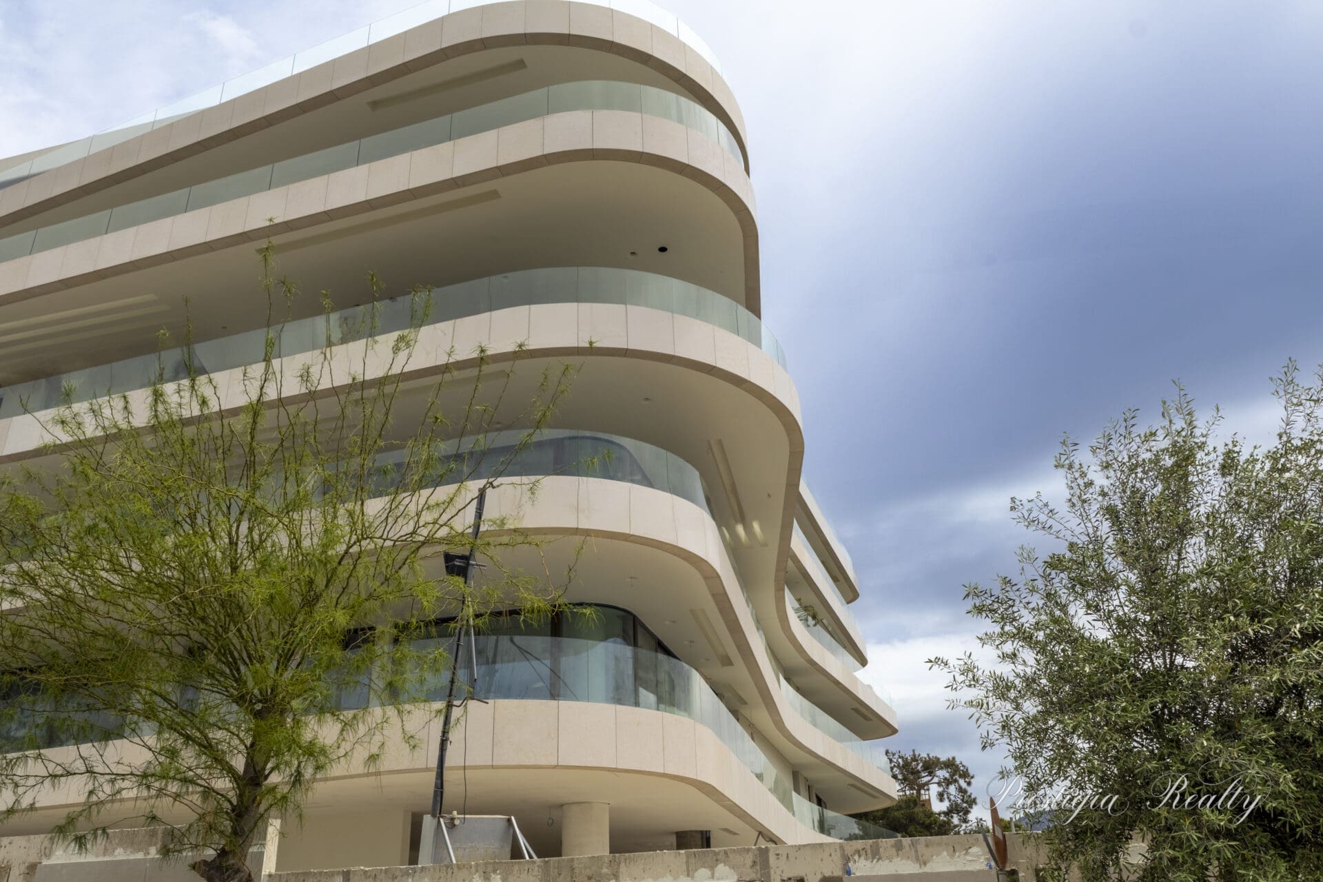 Elegant Penthouse Retreat in Alimos Premier New Development